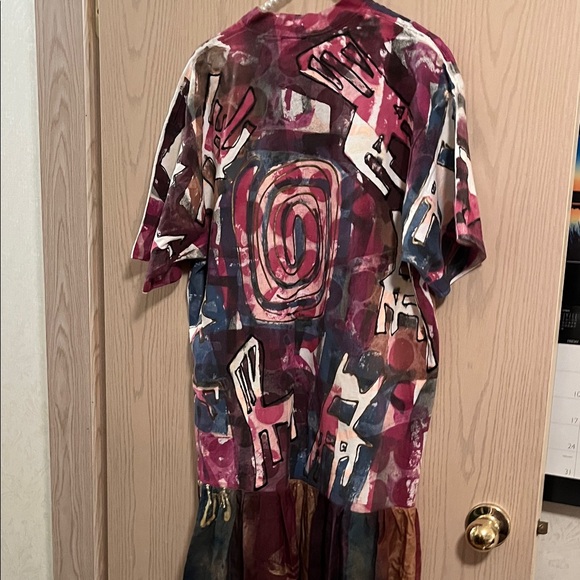 Abstract Patterned Maxi Dress - Picture 9 of 12